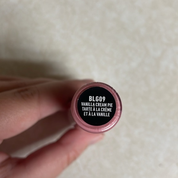 Nyx Vanilla Cream Pie Butter Gloss - Picture 5 of 6